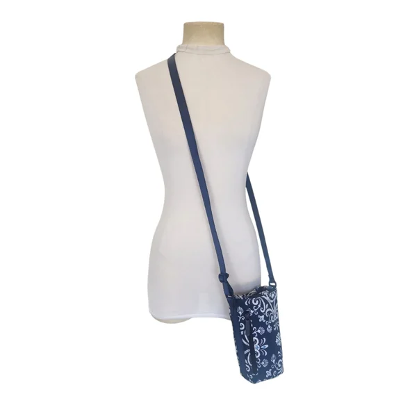 NEW Vera Bradley Water Bottle Crossbody Gym Travel Bag Steel Blue Medallion - Picture 10 of 12